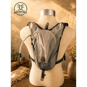 CAMELBAK ROGUE 2L HYDRATION BACKPACK GRAY CYCLING HIKING PACK BAG